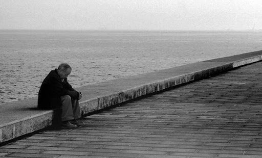 336. “Moisés disse a Deus: - Se eu for aos israelitas e lhes disser: ‘O Deus de vossos pais enviou-me a vós, e eles me perguntarem; ‘Qual é o seu nome?’, que devo responder?” (Ex 3,13) 336. “Moisés disse a Deus: - Se eu for aos israelitas e lhes disser: ‘O Deus de vossos pais enviou-me a vós, e eles me perguntarem; ‘Qual é o seu nome?’, que devo responder?” (Ex 3,13)