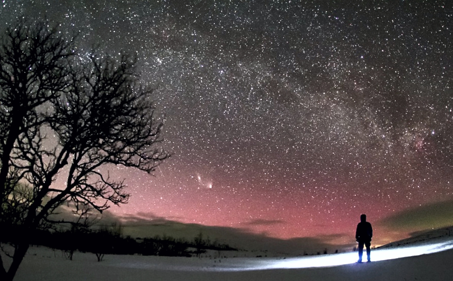446.. “O Senhor guardará tua saída e tua chegada, desde agora e para sempre” (Sl 120,8). 446.. “O Senhor guardará tua saída e tua chegada, desde agora e para sempre” (Sl 120,8).