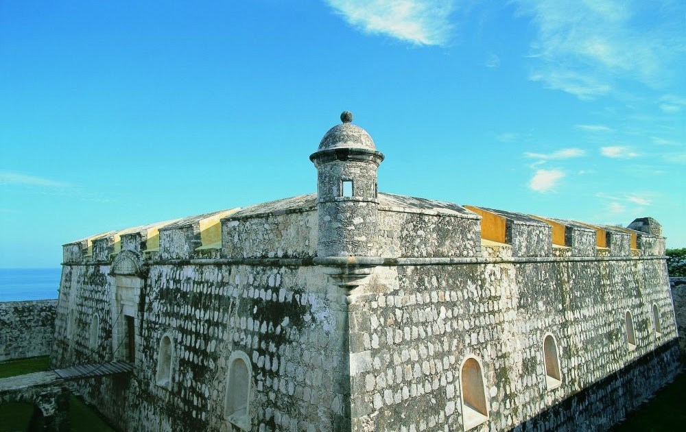 O Senhor será um baluarte para o esmagado, um baluarte em tempos de aflição (Sl 9/9A,10). O Senhor será um baluarte para o esmagado, um baluarte em tempos de aflição (Sl 9/9A,10).