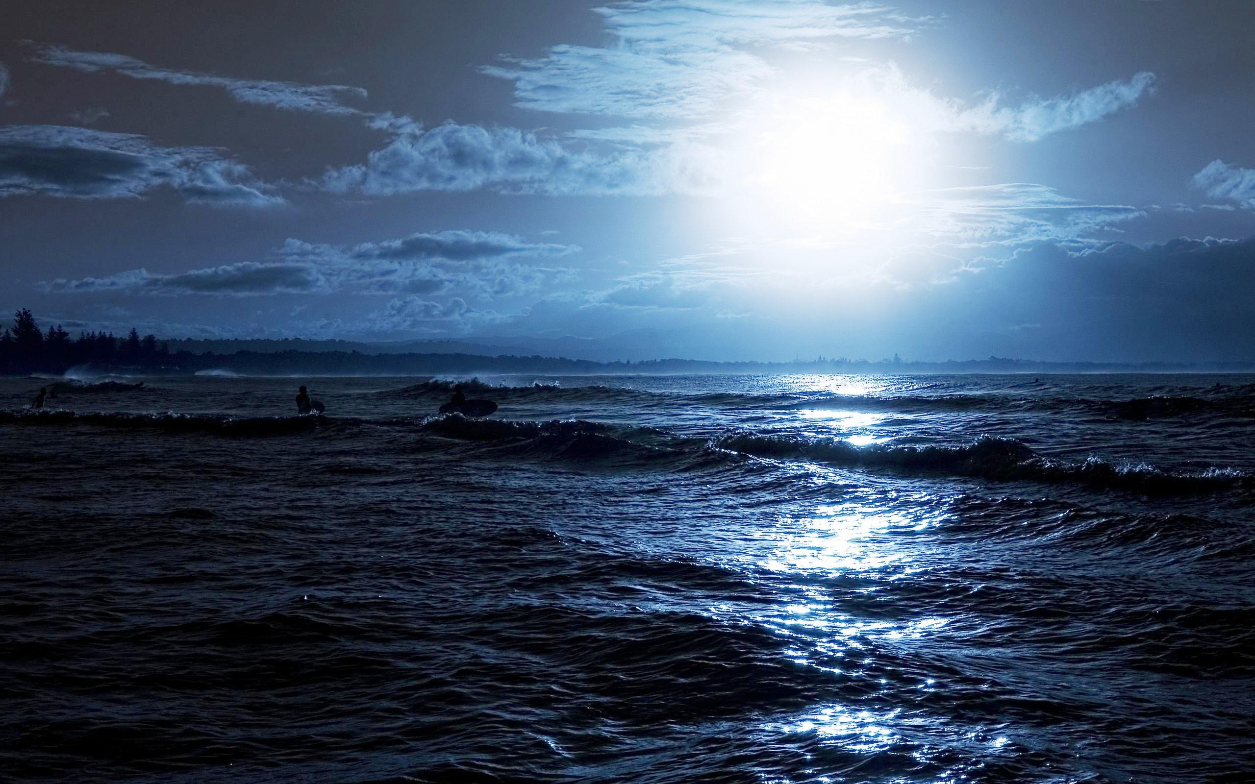 99. Noite alta 99. Noite alta