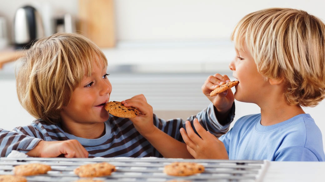 132. Bendito seja o Deus da fraternidade 132. Bendito seja o Deus da fraternidade